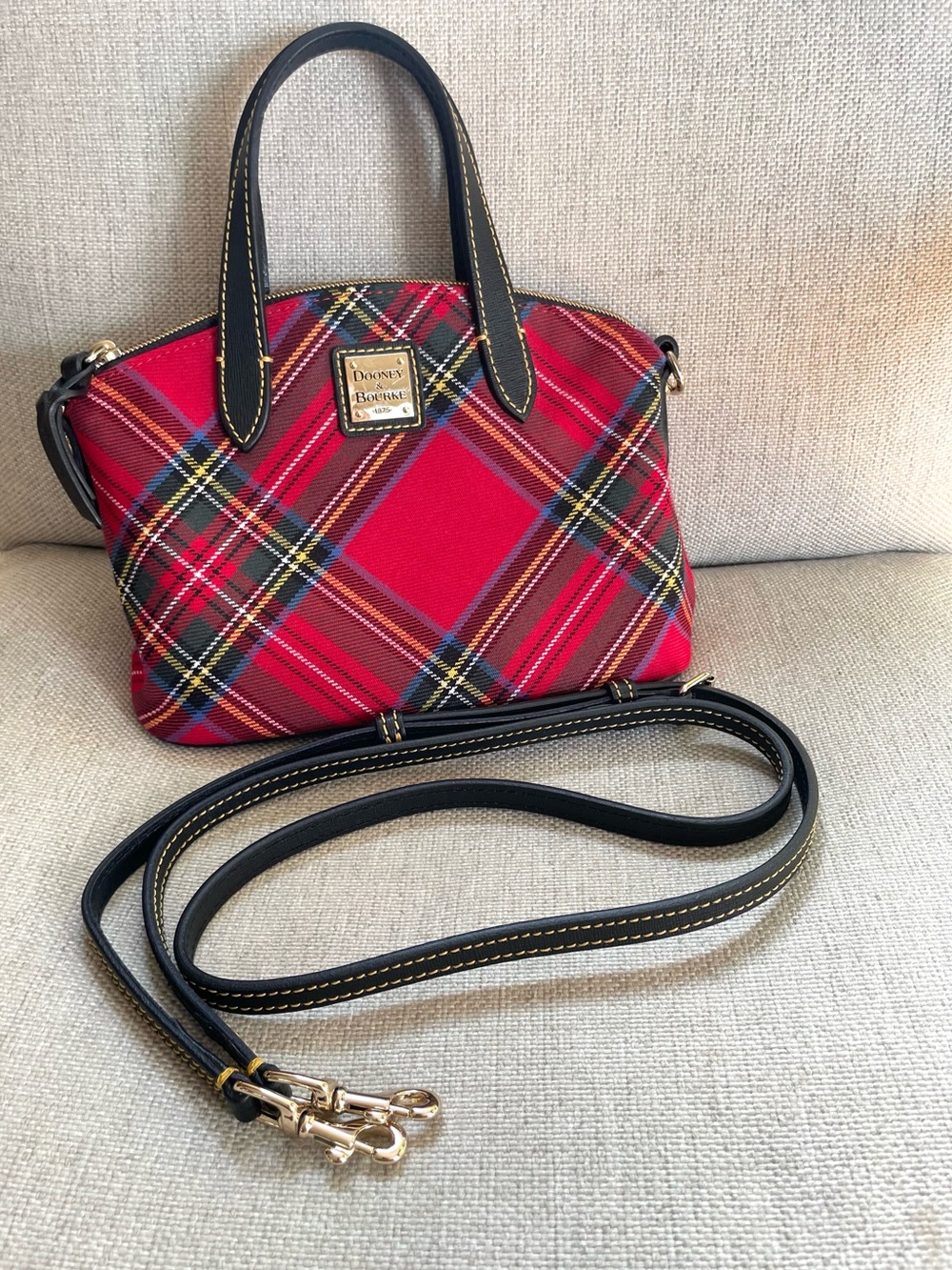 DOONEY & BOURKE Ruby Bag Crossbody Tartan Plaid EUC - Picture 2 of 8